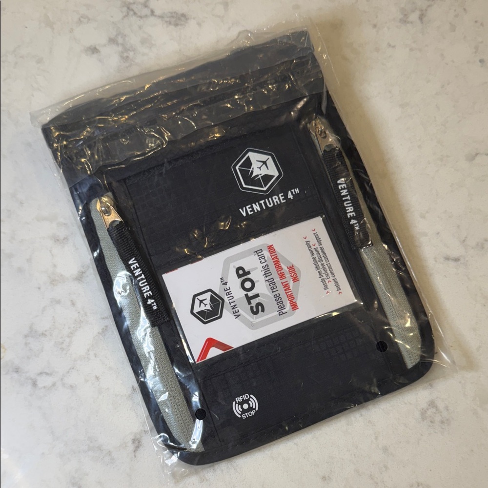 NWT Venture 4th Black RFID Travel Neck Pouch